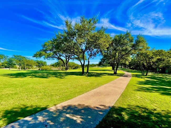 Building Photo - 6208 Lost Horizon Dr