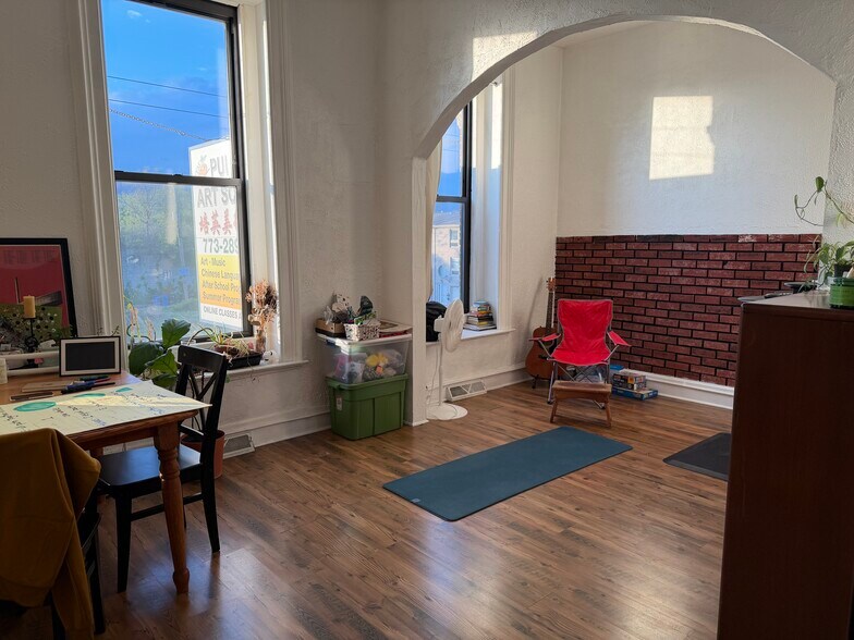 Building Photo - 2969 S Archer Ave