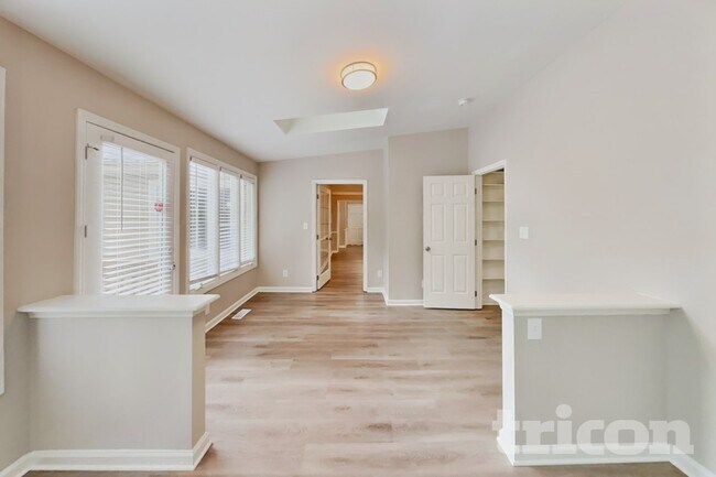 Building Photo - 2309 Pastille Ln