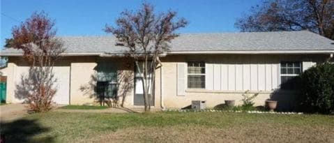 Primary Photo - 1025 Springwood Dr