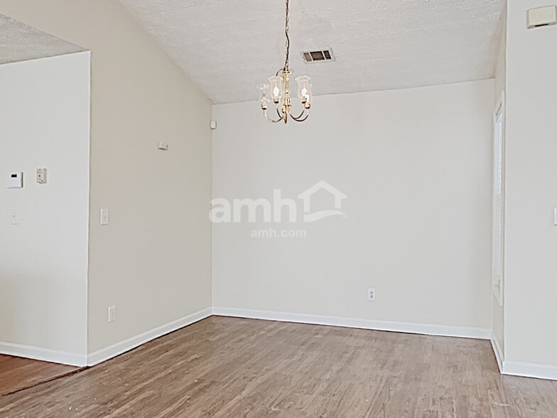 Building Photo - 740 Chatham Park Dr