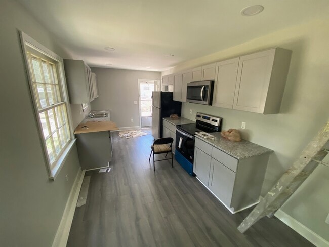 Building Photo - 927 Goodbar Dr