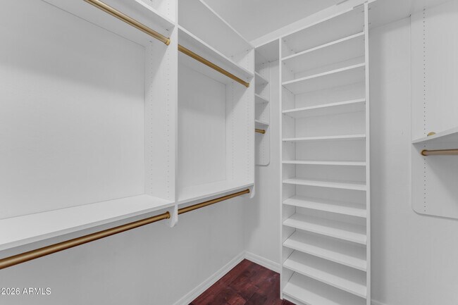 Building Photo - 13867 E Paradise Ln