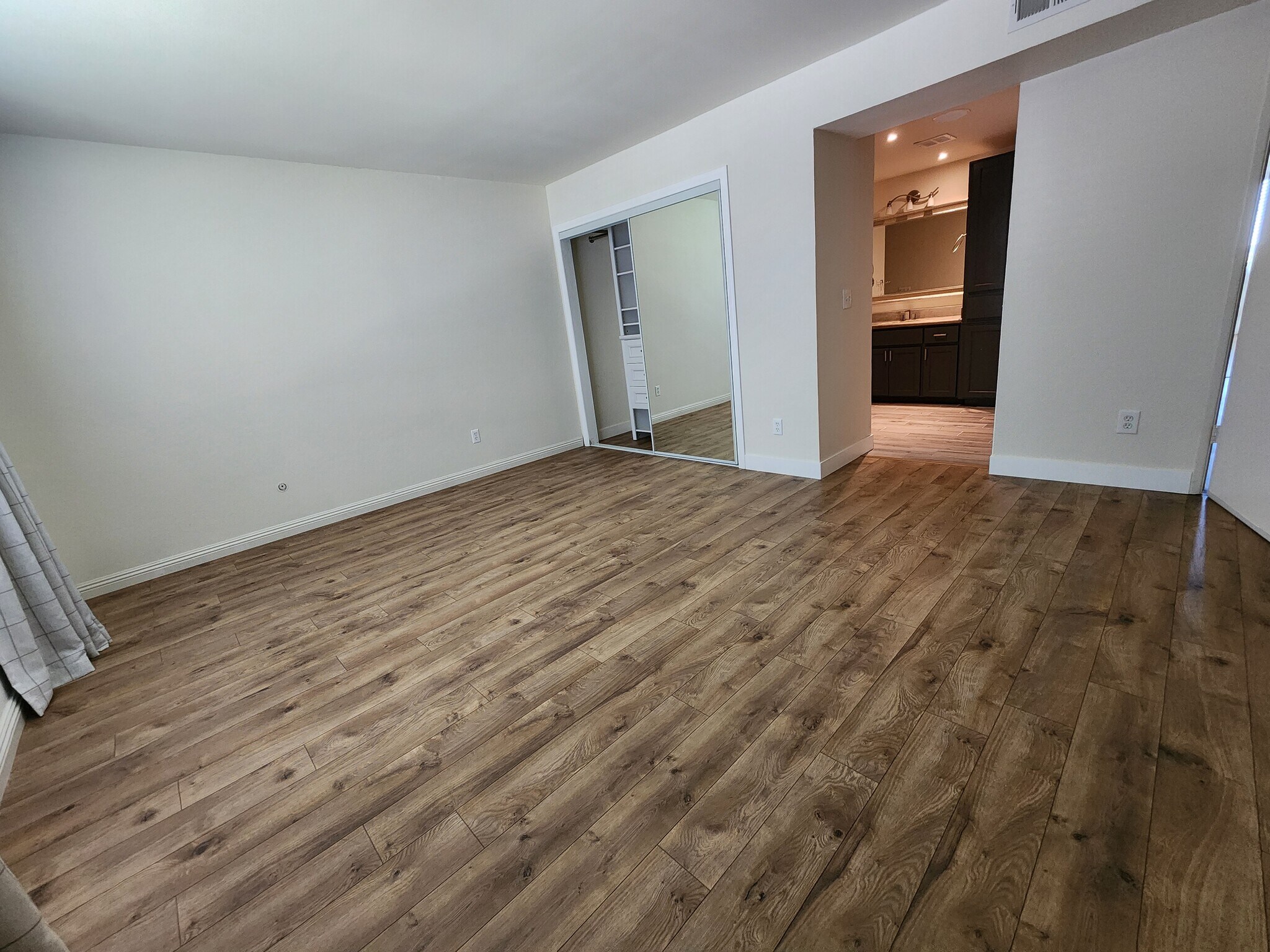 Building Photo - 4030 Mount Acadia Blvd