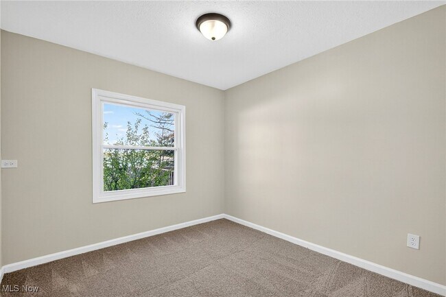 Building Photo - 2185 Stahl Rd