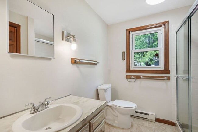 Building Photo - 26 Hunters Hill Cir