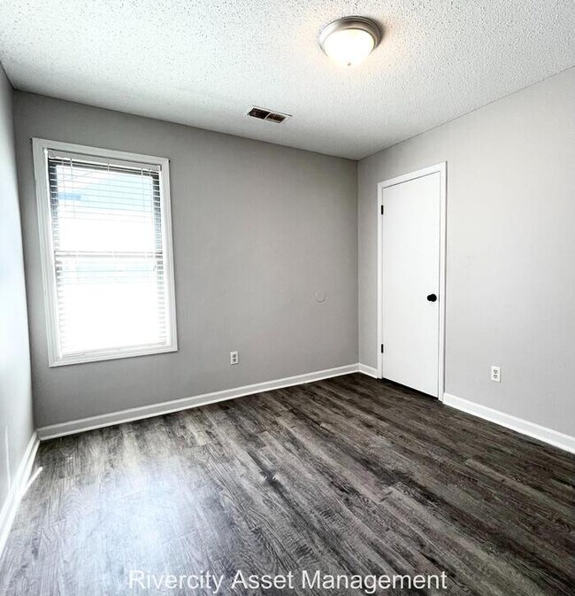 Building Photo - 2990 Ridgeway Rd