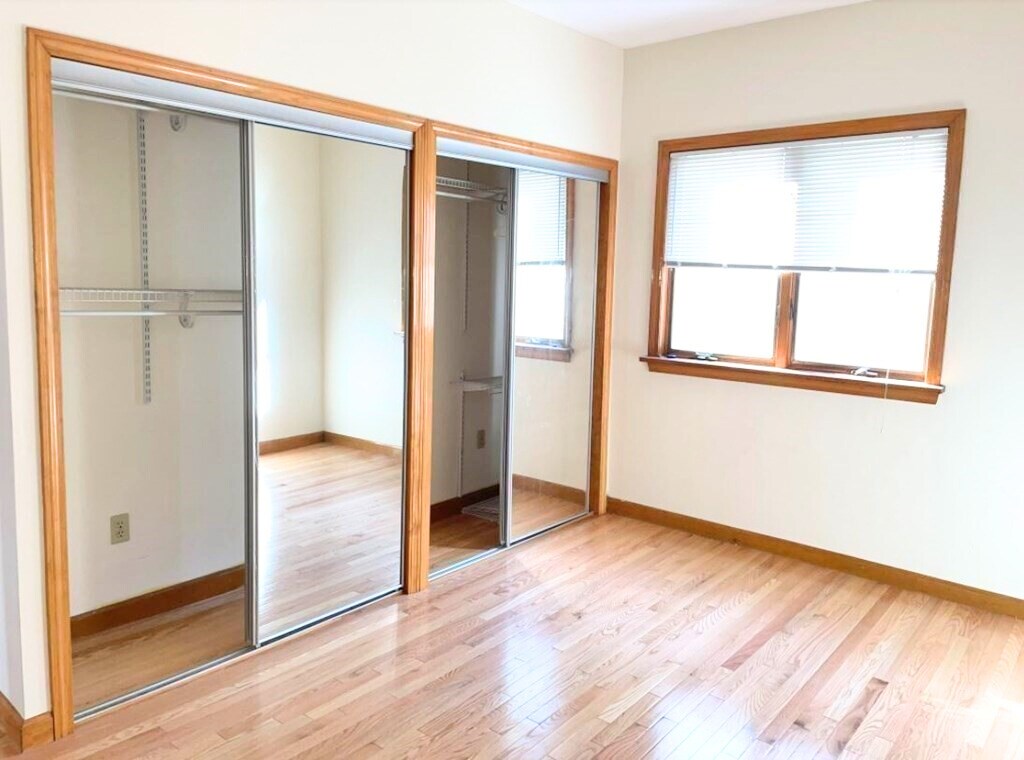 Building Photo - 150 Spruce St