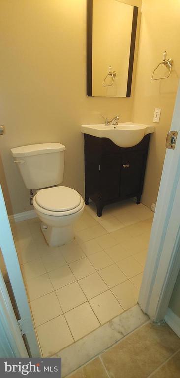 Building Photo - 4 Steeplejack Ct