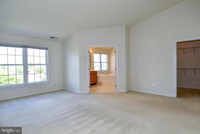 Building Photo - 25240 Lyon Terrace