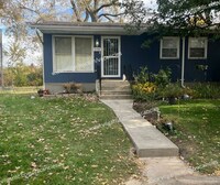 Building Photo - 5109-5111 W 78th Ln