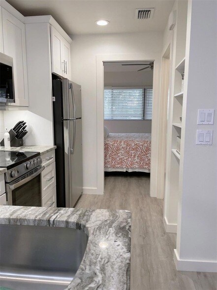 Building Photo - 3543 Longmeadow