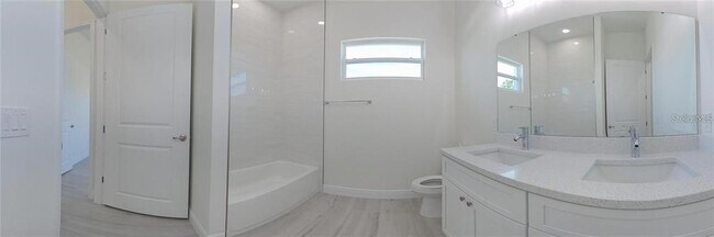 Building Photo - 163 Blazing Star Ave