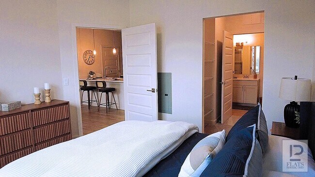 Building Photo - 1410 Log Pond Dr