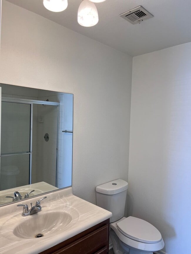 Building Photo - First Floor Condo - W. Tropicana Ave.