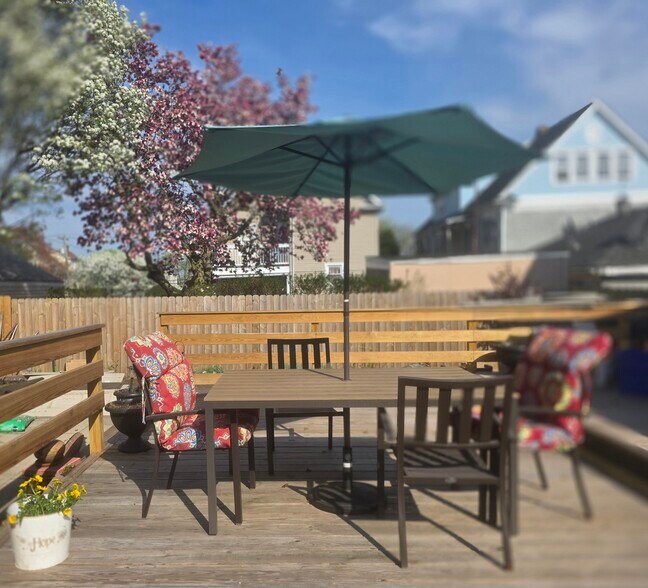 Building Photo - 13 Madison Pl