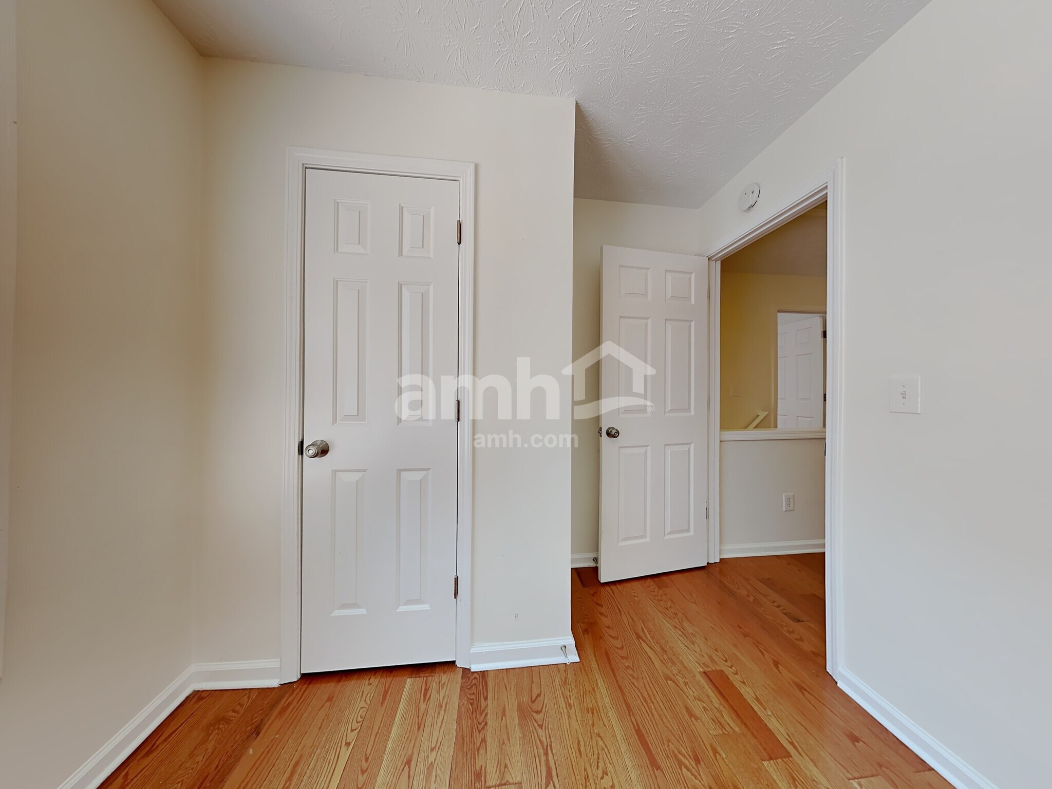 Building Photo - 5810 Stephens Mill Dr