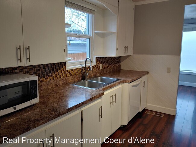 Building Photo - 4 br, 2 bath House - 317 W Davidson Ave.