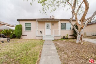 Building Photo - 5917 Bartmus St