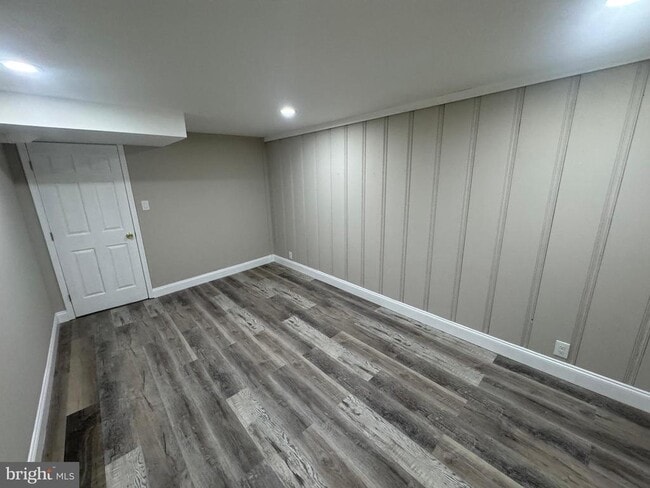 Building Photo - 8050 Lansdale Rd