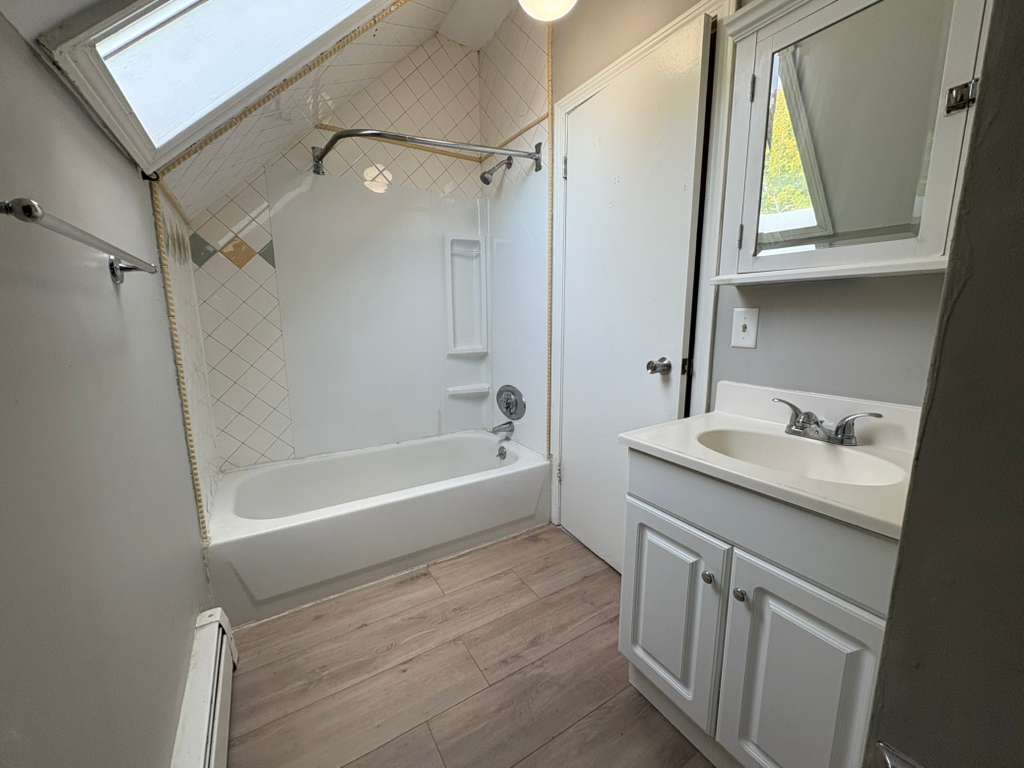 Building Photo - 517 Quinnipiac Ave