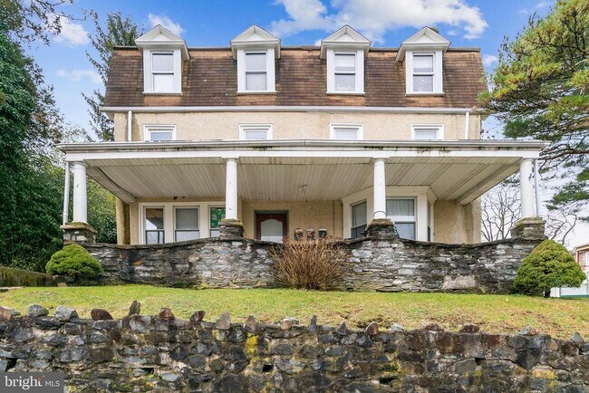 Building Photo - 159 Josephine Ave