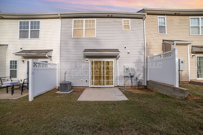 Building Photo - 11033 Ardglass Ct