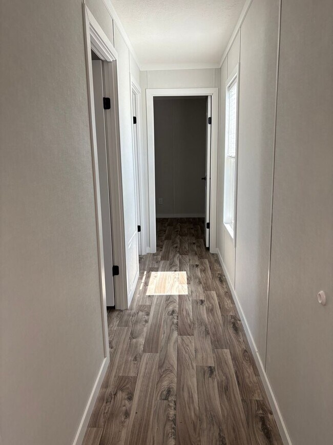 Building Photo - 139 Hubert Blvd