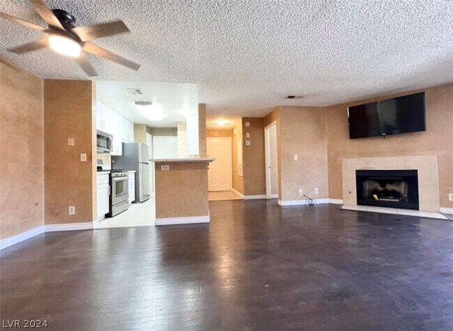 Building Photo - 2200 S Fort Apache Rd