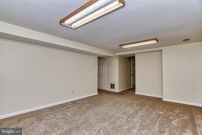 Building Photo - 2205 Cedar Mill Ct