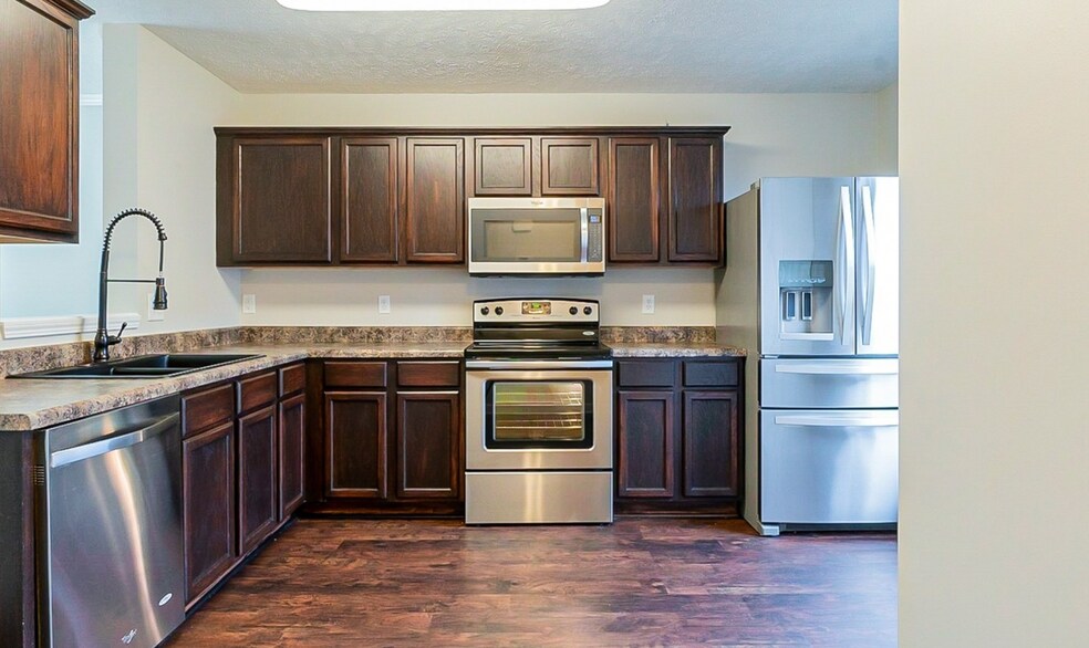 Kitchen - 1417 Pleasant Ridge Rd