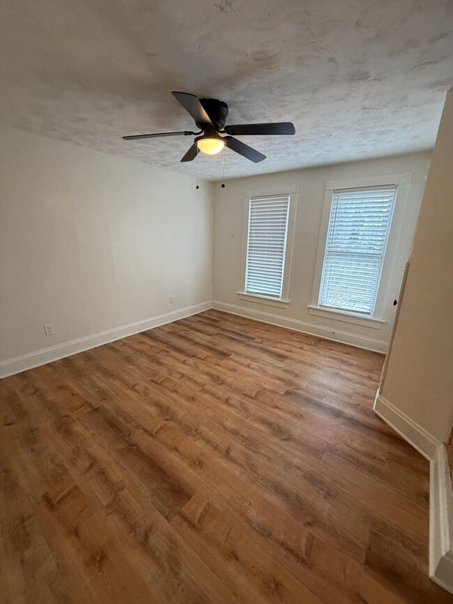 Building Photo - 441 E Whittier St