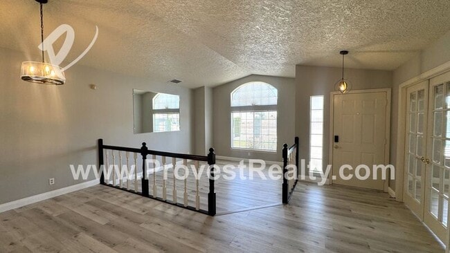 Building Photo - 13858 Rincon Rd