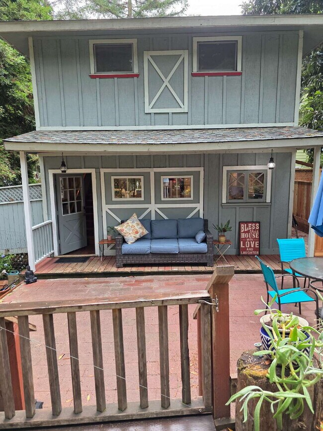 Building Photo - The Carriage House – Furnished Two Bedroom + Office/Reading  ALL utilities Included