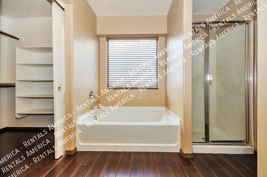 Building Photo - 60903 Silky Mane Dr