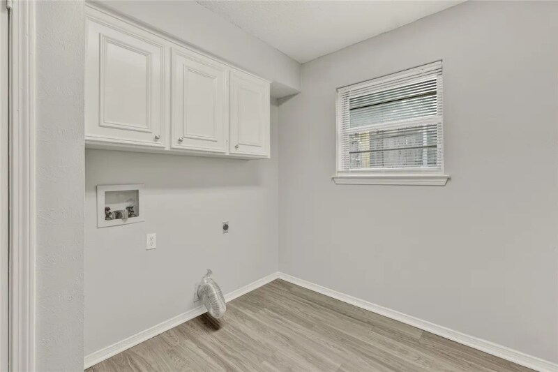 Building Photo - 205 San Jacinto Ct