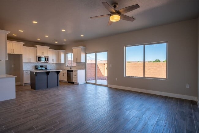 Building Photo - Amazing views! Like New 3 bedroom, 2.5 bath townhome, 2 car garage