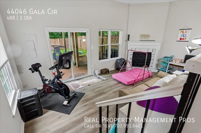 Building Photo - 44046 Gala Cir