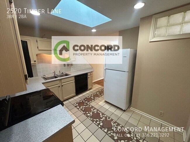 Building Photo - 2520 Timber Ln