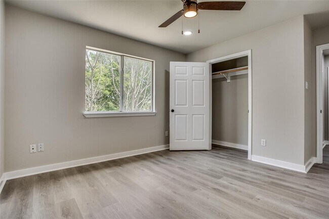 Building Photo - 517 Dusty Leather Ct