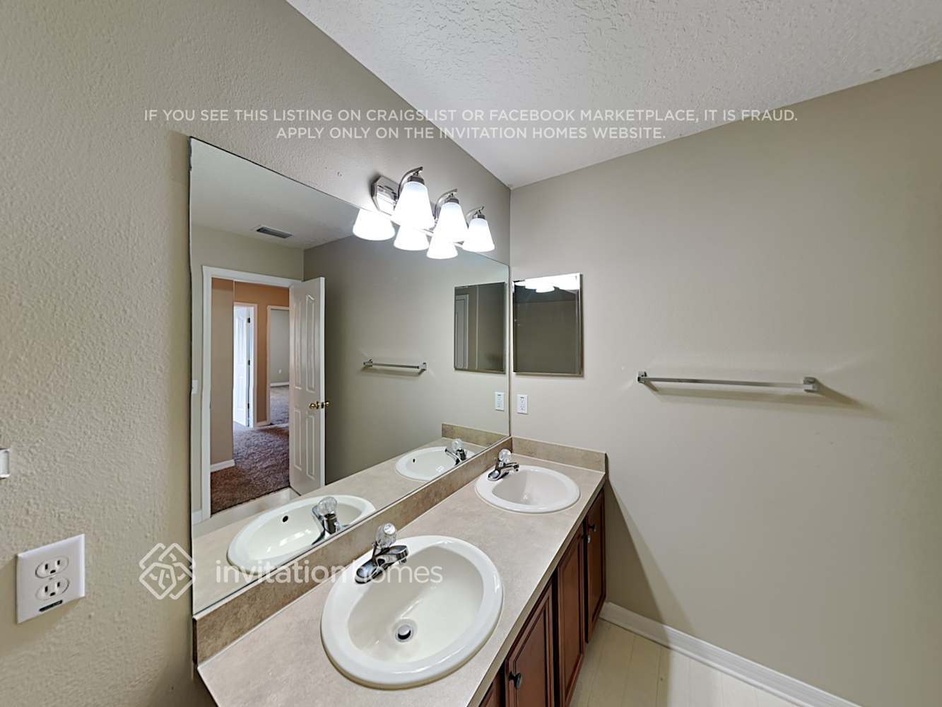 Building Photo - 10721 Boyette Creek Blvd