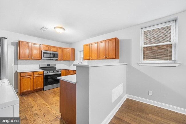 Building Photo - 3645 Emerald St