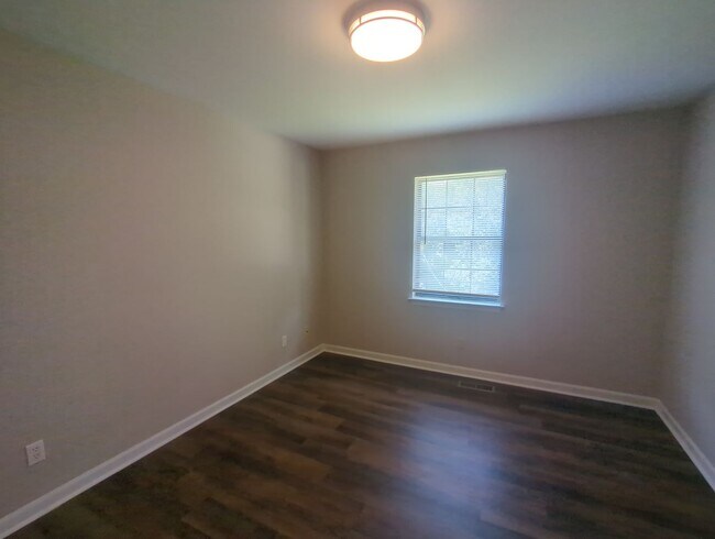 Building Photo - 5409 Jackson St
