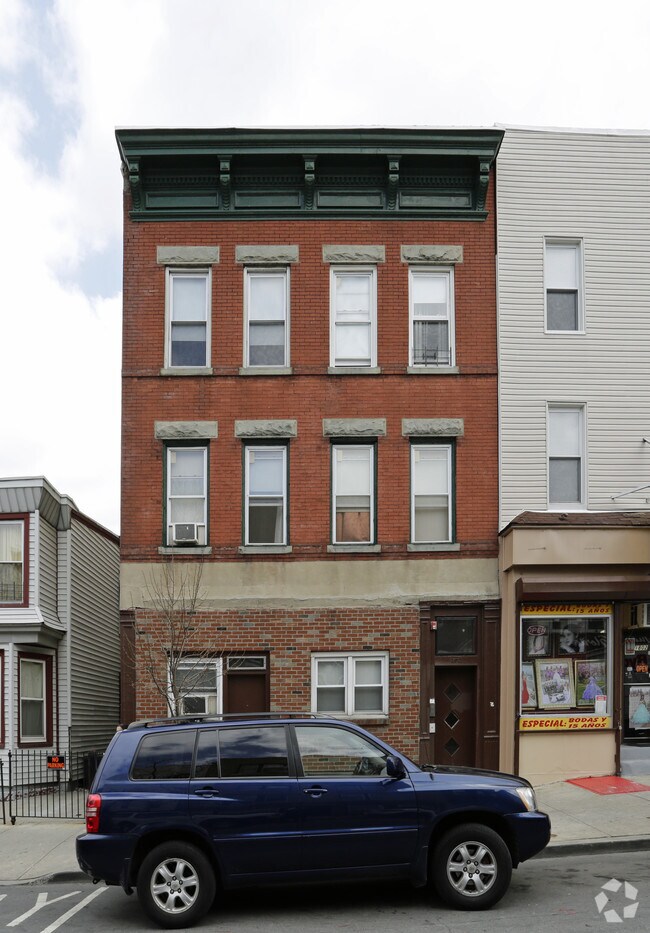 Building Photo - 1804 Bergenline Ave
