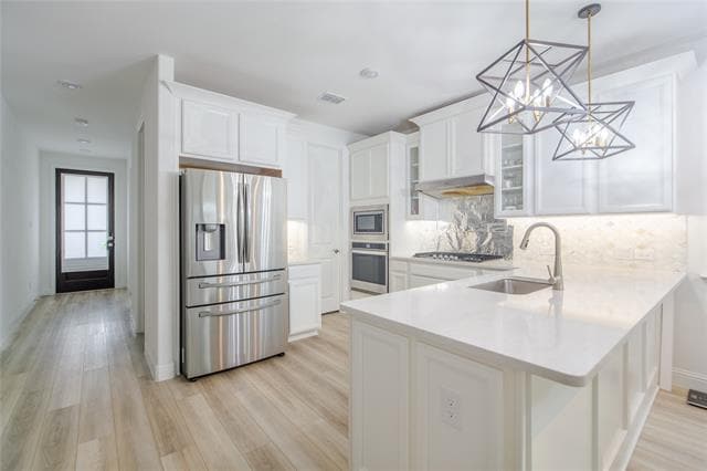 Building Photo - 2340 Willow Garden Dr