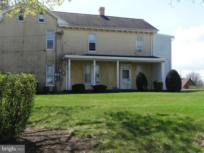 Building Photo - 130 S Antrim Way