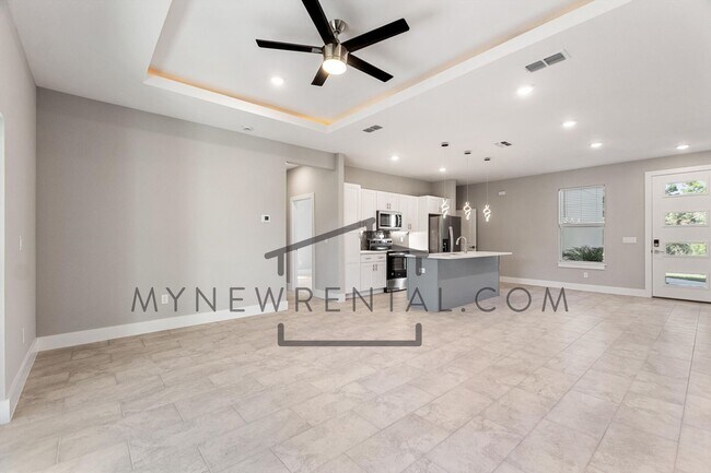 Building Photo - Deposit-Free! Modern, energy efficient hom...