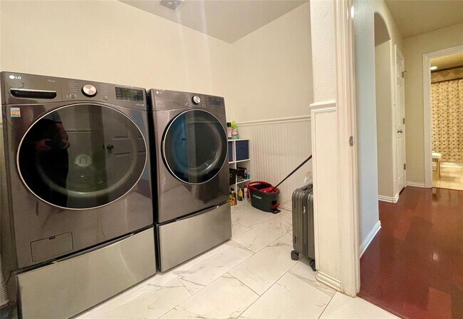 Building Photo - 1406 Rimstone Dr