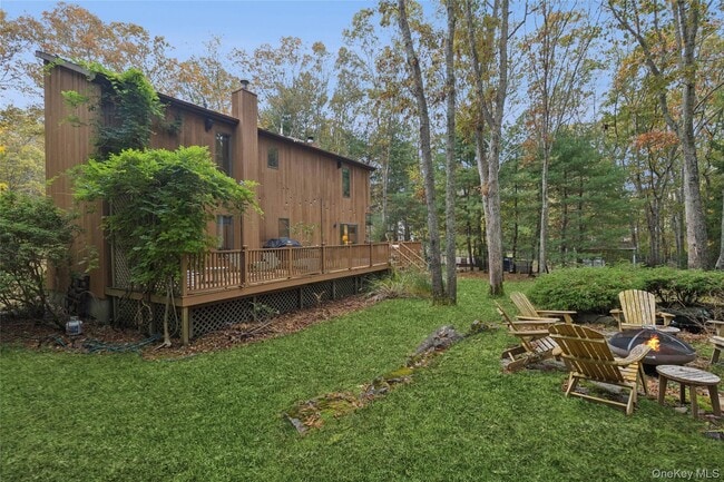 Building Photo - 15 Mt Misery Dr