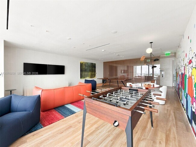 Building Photo - 1400 Biscayne Blvd